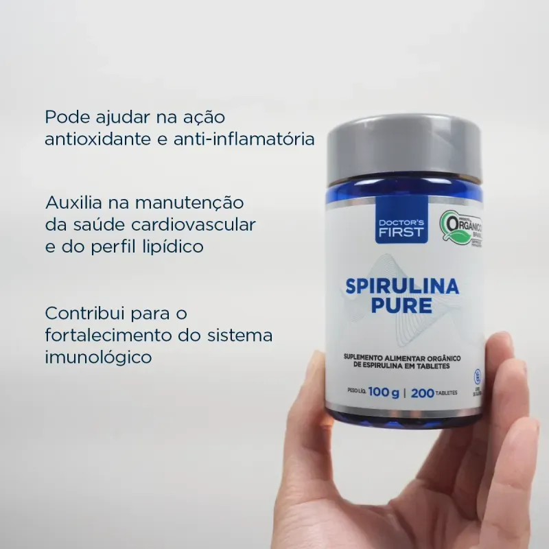 Mao-segurando-pote-Spirulina